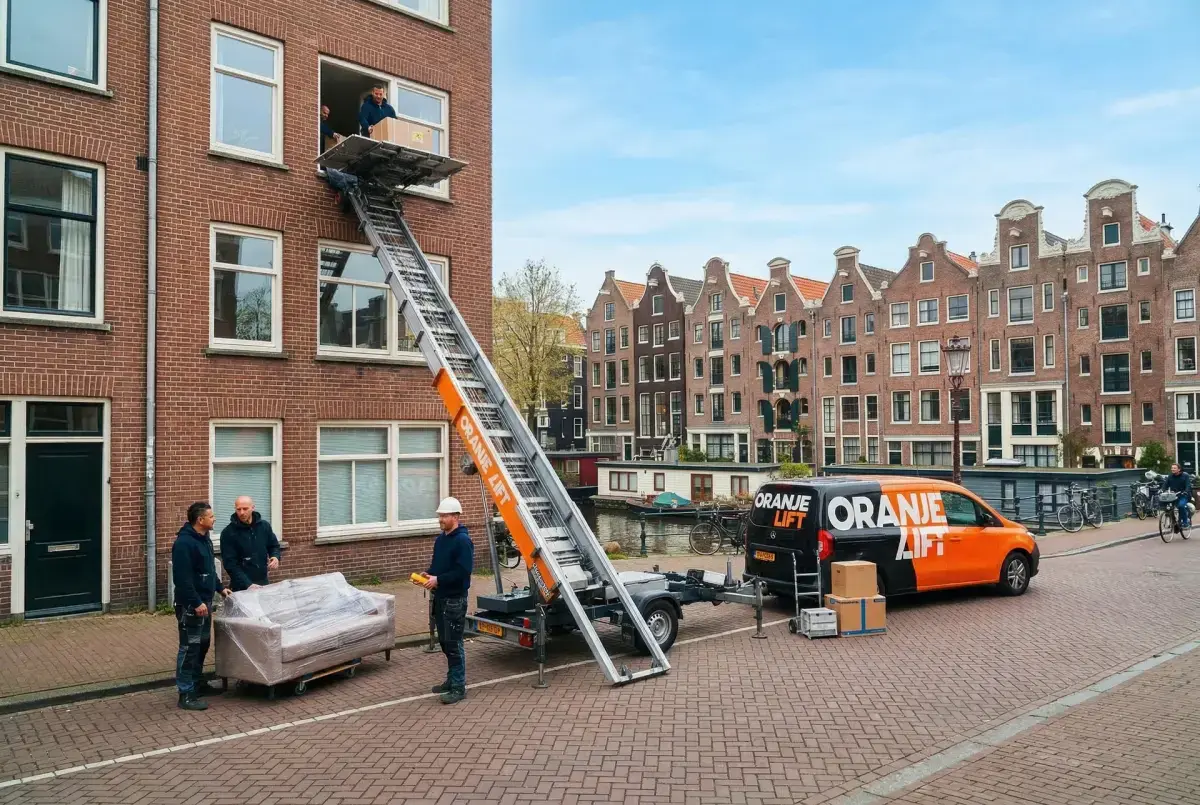 Verhuislift bij woning Amsterdam